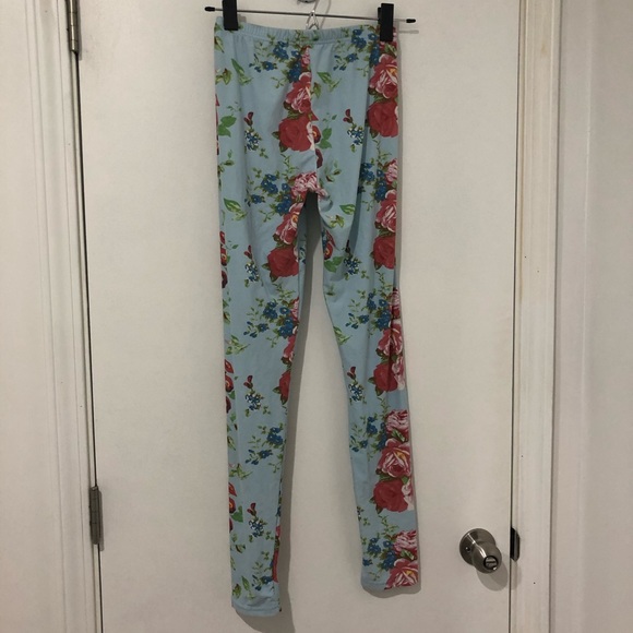 Blue Floral Rose Ultra Soft Leggings One Size - Picture 6 of 6
